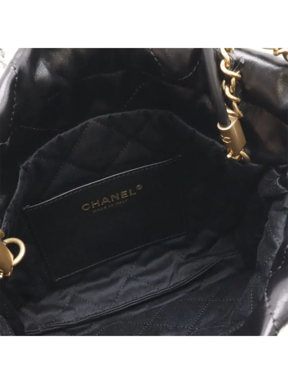 Chanel 22 Shoulder Bag Chain Drawstring Patent Leather Black Gold